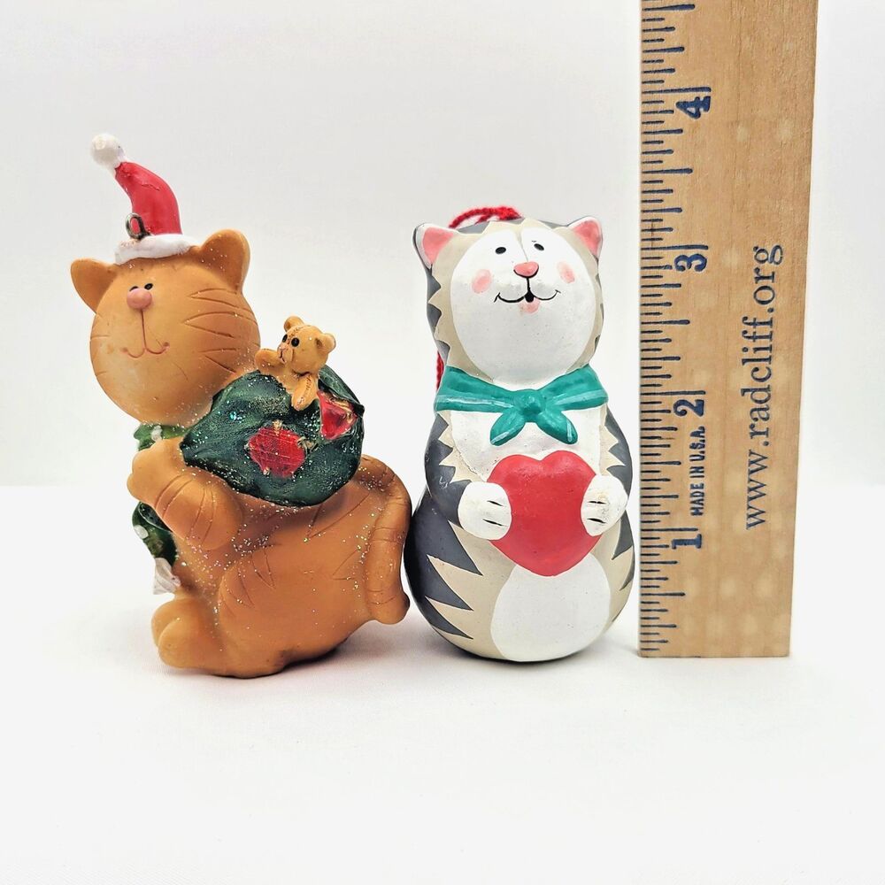 Lot of 2 Cat Christmas Ornaments – Santa Sack Kitty & Heart Kitty Tree Décor - Picture 8 of 8